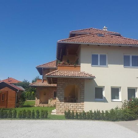 Mediterrania Apartment ケストヘイ エクステリア 写真